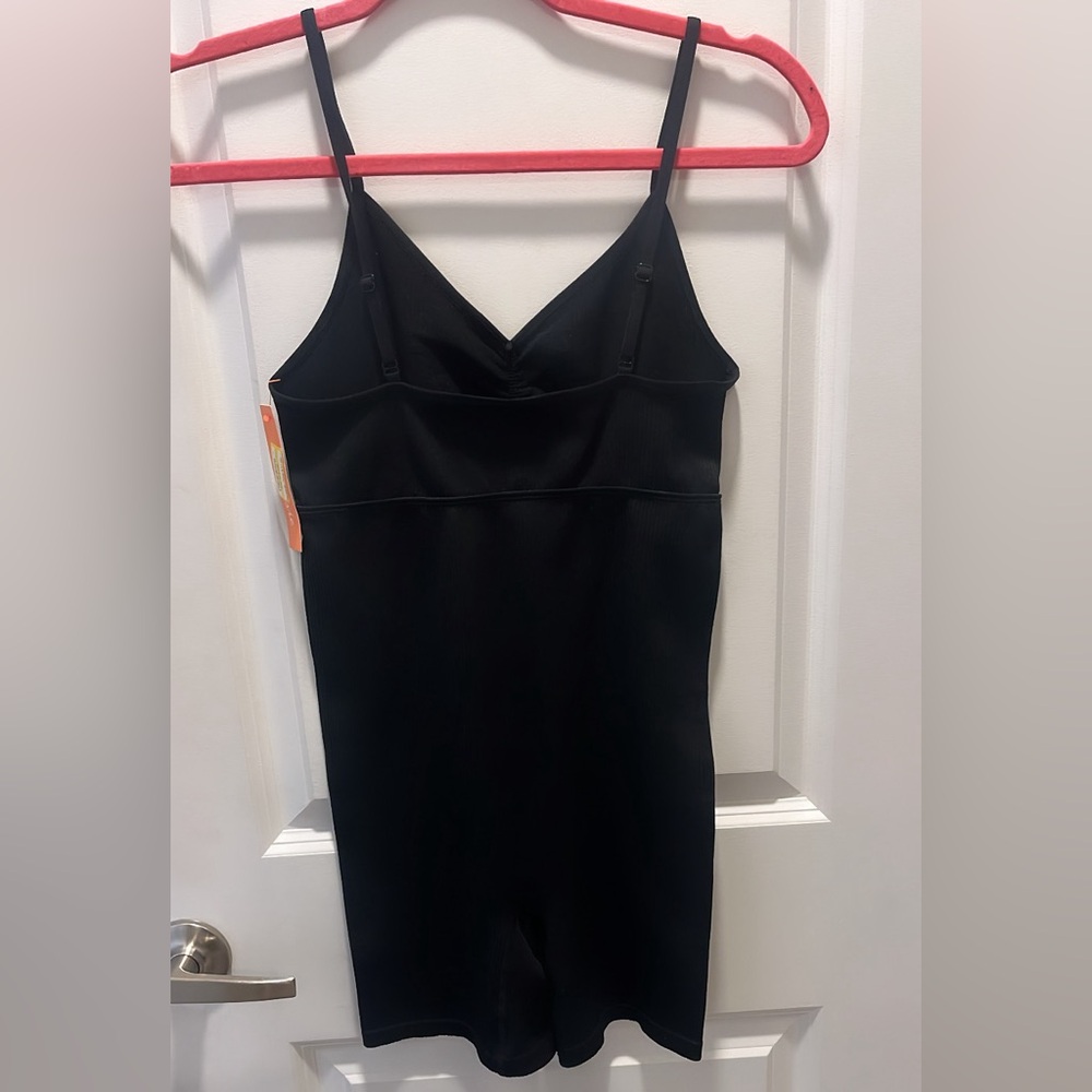 Shorts body suit